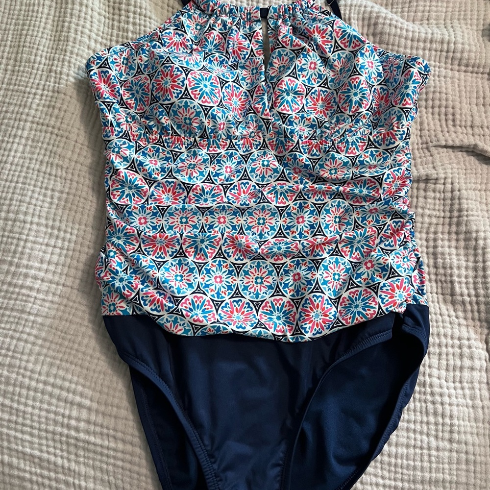 Elegant Floral Women's One-Piece Swimsuit